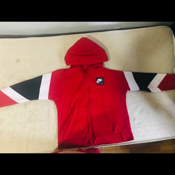 Red nike Sweat jacket - Picture 1 of 5